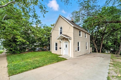 2613 SE 6th St, Des Moines, IA 50315 - photo 2