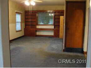 302 E Marks St, Swayzee, IN 46986 - photo 3