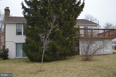 6378 Woodburn Ave, Elkridge, MD 21075 - photo 3