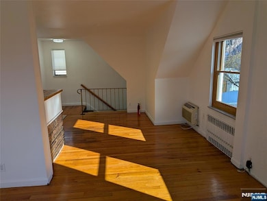 555 Oakdene Ave unit 2, Ridgefield, NJ 07657 - photo 3