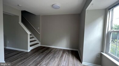 12961 Woodcutter Cir, Germantown, MD 20876 - photo 4