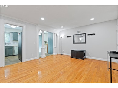 1823 NE Multnomah St unit 21, Portland, OR 97232 - photo 4