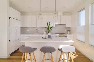 97 Elmwood St unit 110, Cambridge, MA 02140 - photo 3