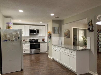 7515 El Rancho St, Houston, TX 77087 - photo 3