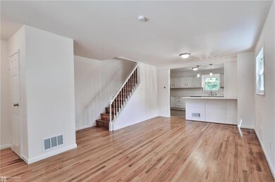 1302 Greenview Dr, Bethlehem, PA 18018 - photo 7