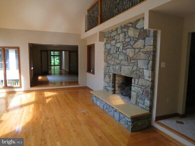 1941 Starlight Ln, Huntingtown, MD 20639 - photo 6