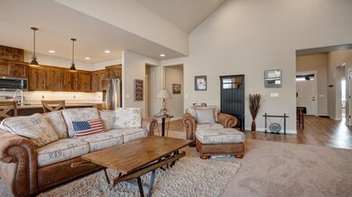 3677 S West Badger Ct, Redmond, OR 97756 - photo 5