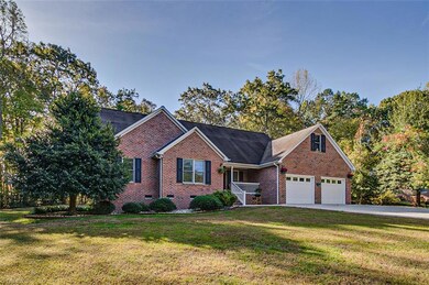 1781 Winchester Heights Dr, Asheboro, NC 27205 - photo 3