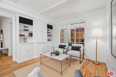 11745 Montana Ave unit 104, Los Angeles, CA 90049 - photo 3