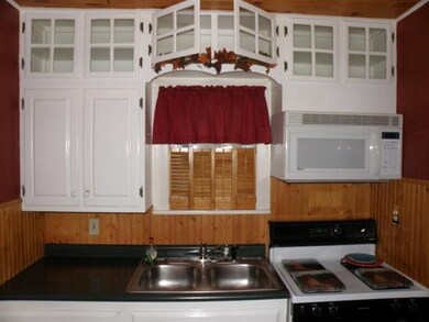 4606 Dodge St, Duluth, MN 55804 - photo 2