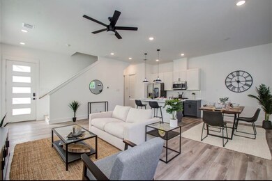 782 W Tidwell Rd unit I, Houston, TX 77091 - photo 3