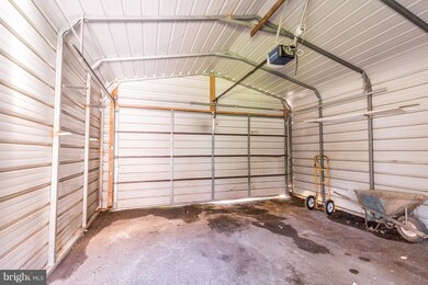 1014 Foxridge Ln, Essex, MD 21221 - photo 7