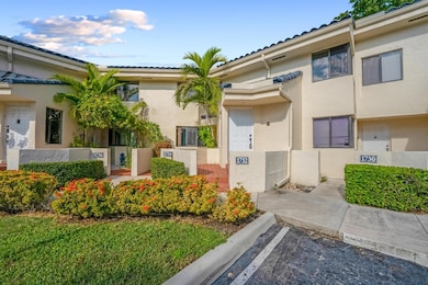 1732 NW 81st Way unit 1732, Plantation, FL 33322 - photo 4