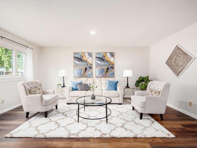 5624 Sandalwood Blvd, Columbus, OH 43229 - photo 4