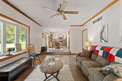 57110 Pine View Dr, South Bend, IN 46619 - photo 7