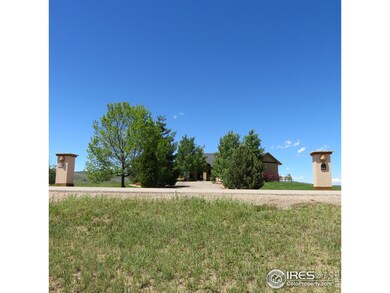 Pillard Driveway Entry