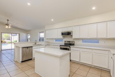 Deluxe Kitchen 1