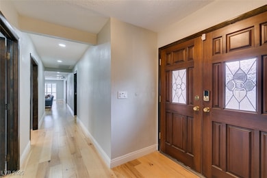2482 Swan Ln, Las Vegas, NV 89121 - photo 3