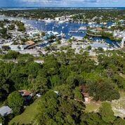 4910 SE Railway Ave, Stuart, FL 34997 - photo 7