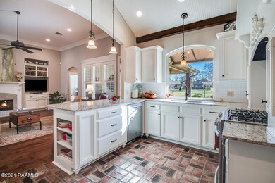 309 La Villa Circle-10