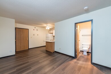 Onan Senior Suites unit 321, Waukegan, IL 60087 - photo 5