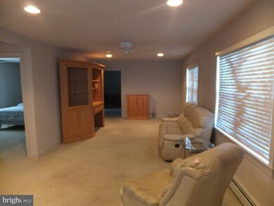 34 W Creamery Rd, Quakertown, PA 18951 - photo 5