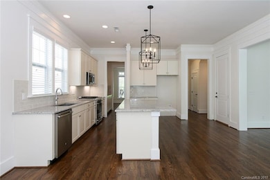 908 Millbrook Rd unit B, Charlotte, NC 28211 - photo 4