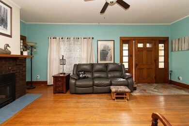 736 S 3rd Ave E, Newton, IA 50208 - photo 3