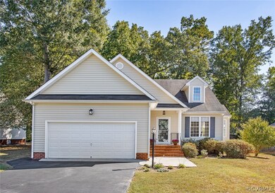 Low-maintenance, easy, 1-level living in Midlothia