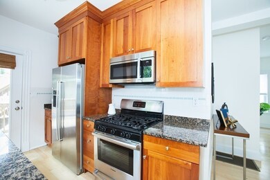 108 Albion St unit 1, Somerville, MA 02144 - photo 5