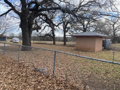 2206 E Bankhead Dr, Weatherford, TX 76086 - photo 5