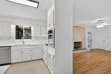 4254 Smithsonia Ct, Tucker, GA 30084 - photo 6