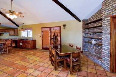 Entrance/Formal Dining