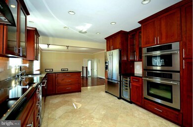 7 Killala Ct, Lutherville Timonium, MD 21093 - photo 2