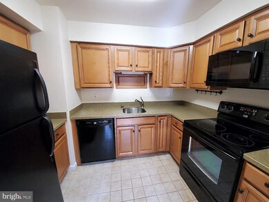 4220 Jonathan Ct, Dumfries, VA 22025 - photo 5