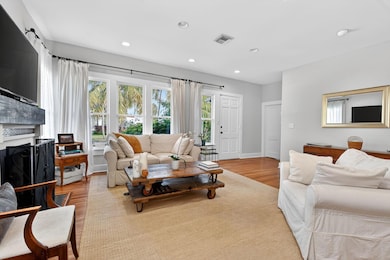 818 Claremore Dr, West Palm Beach, FL 33401 - photo 7