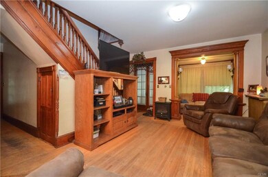 302 E Franklin St, Slatington, PA 18080 - photo 5