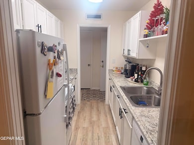 252 Shadow Mountain Dr unit A4, El Paso, TX 79912 - photo 4