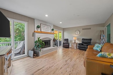 5200 Woodland Dr, Shawnee, KS 66218 - photo 7