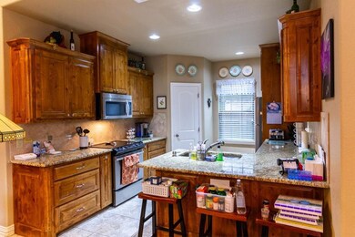 2212 Cobblestone Ct, Granbury, TX 76049 - photo 6