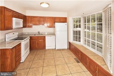 2951 Waterford Ct, Vienna, VA 22181 - photo 6