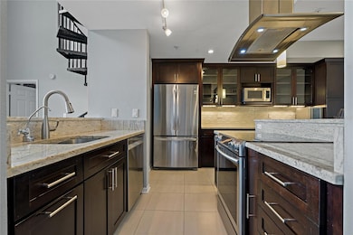 Level 4 Granite Counters with Custom Cabinets and Drawers