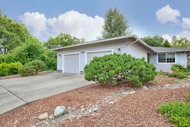 406 SW Alder St unit A/B, Grants Pass, OR 97526 - photo 5