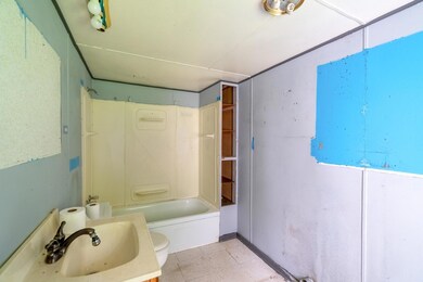 42622 State Highway 109, Delavan, MN 56023 - photo 4