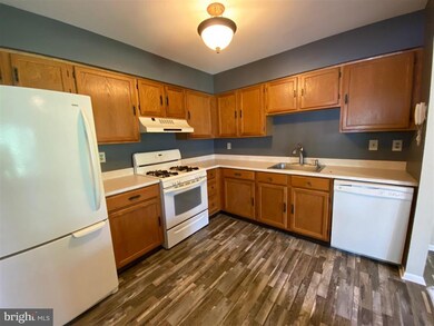 241 Andover Place, Trenton, NJ 08691 - photo 5