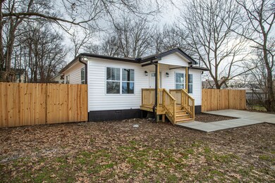 409 Dunnaway St, Shelbyville, TN 37160 - photo 4