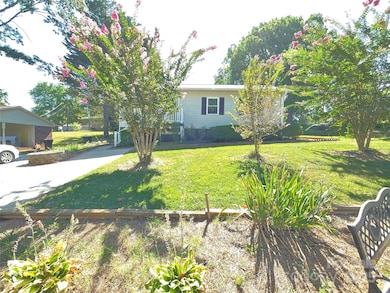 106 N Tracy St, Kings Mountain, NC 28086 - photo 2