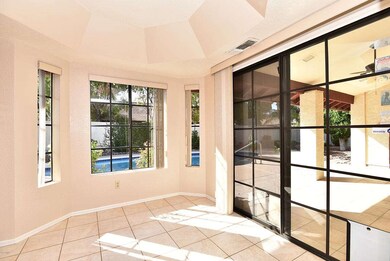 Sunny breakfast room off kitchen.