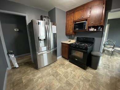 2719 Carpenter Ave, Racine, WI 53403 - photo 5