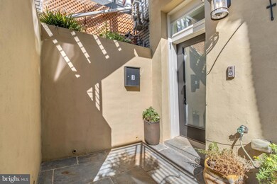 1304 F St NE unit 1, Washington, DC 20002 - photo 3